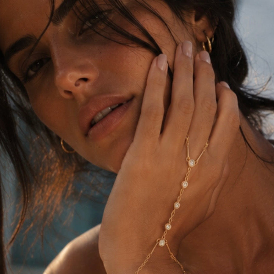 Aurielle hand chain