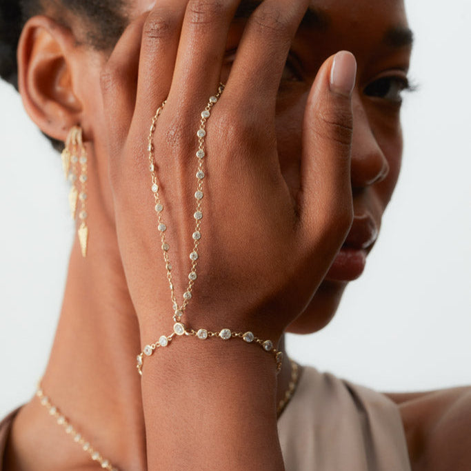 SORAYA hand chain